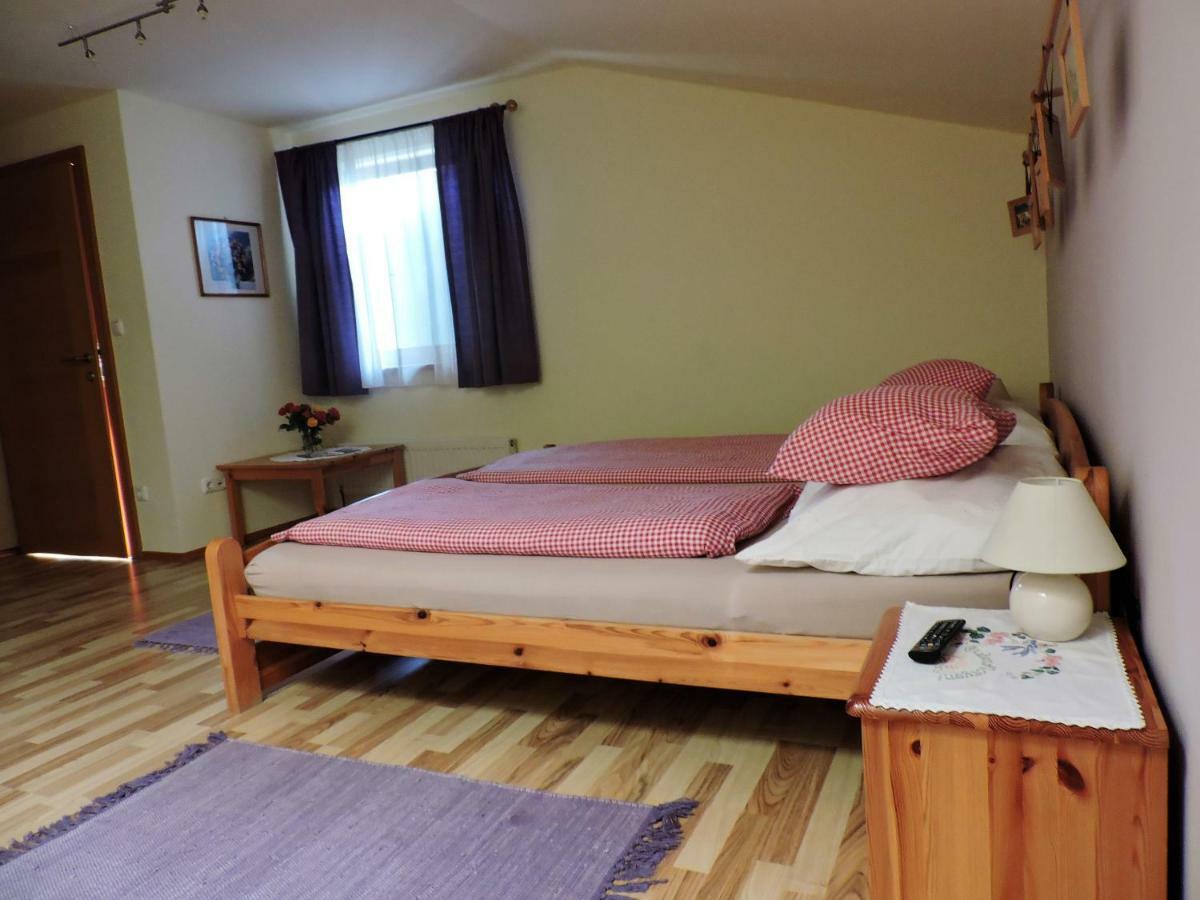 Gästezimmer Klopfer Sankt Johann im Saggautal Exteriör bild